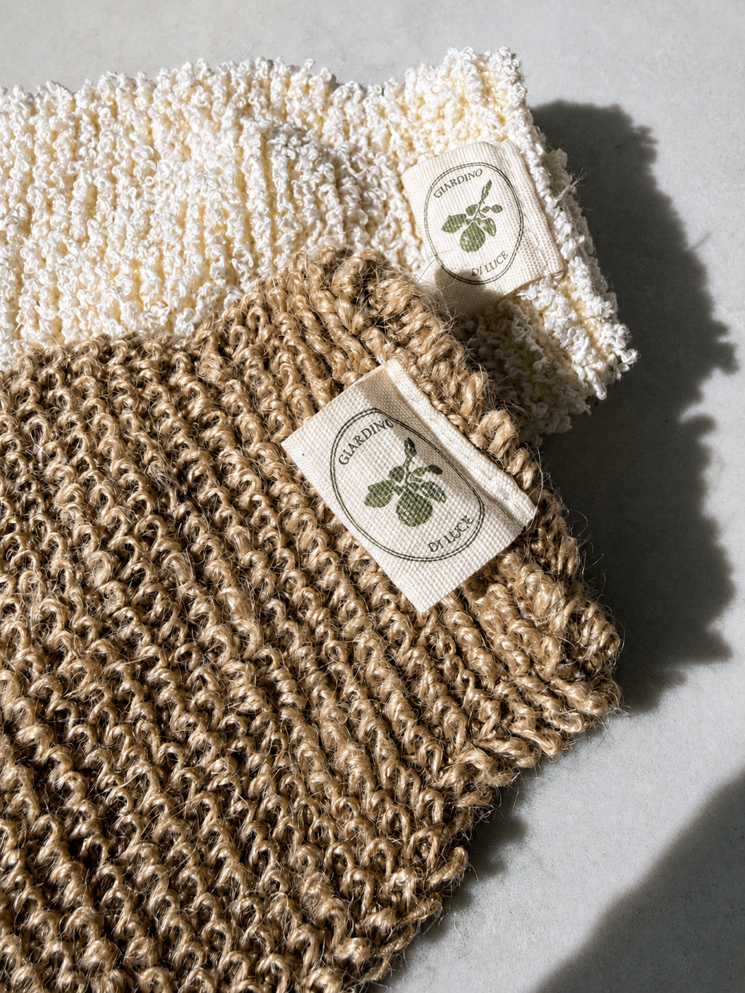 Sabbia Exfoliating Mitt